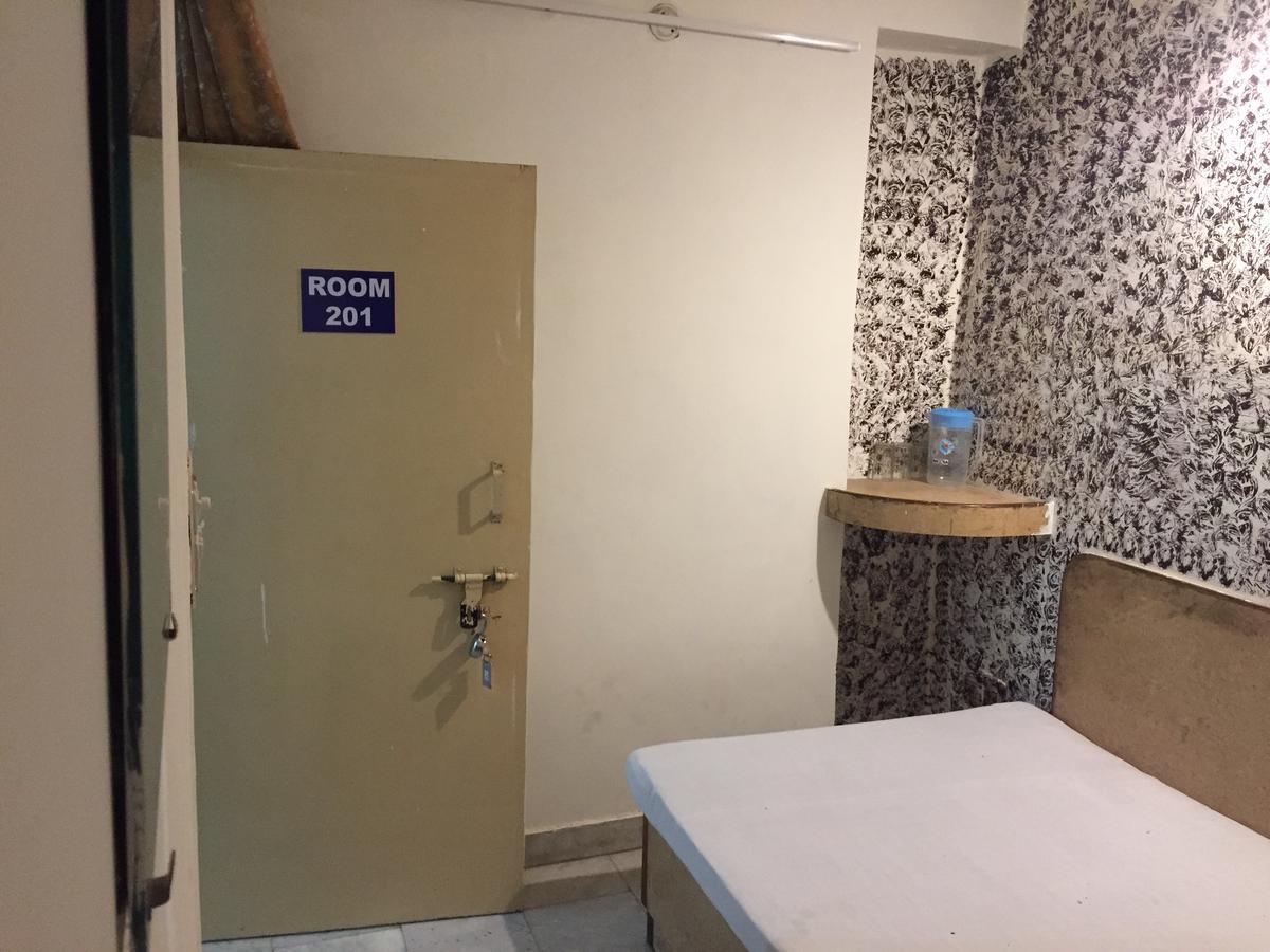 Karam Durga Guest House New Delhi Buitenkant foto
