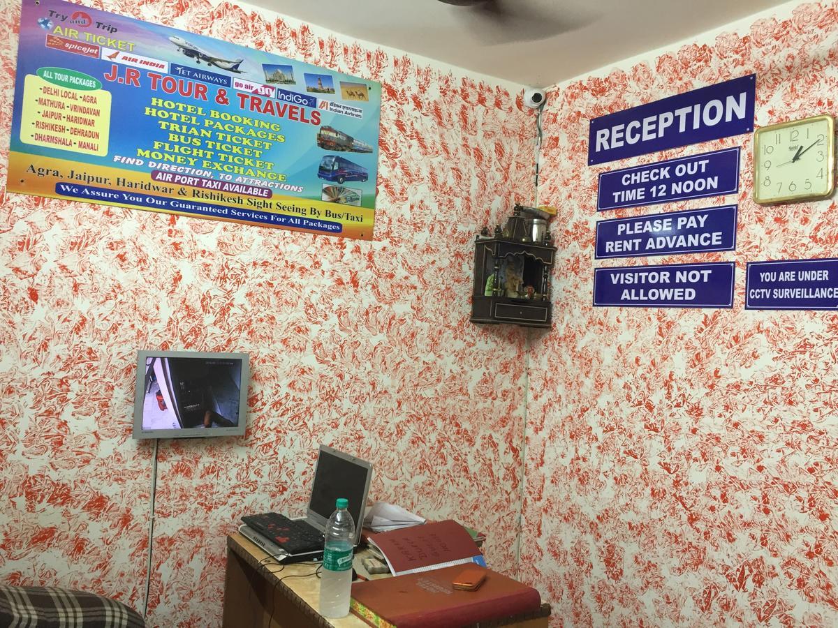 Karam Durga Guest House New Delhi Buitenkant foto