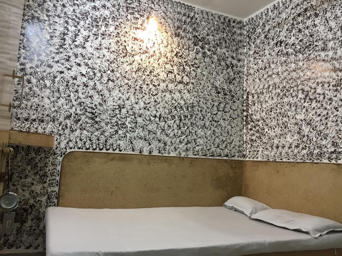 Karam Durga Guest House New Delhi Buitenkant foto