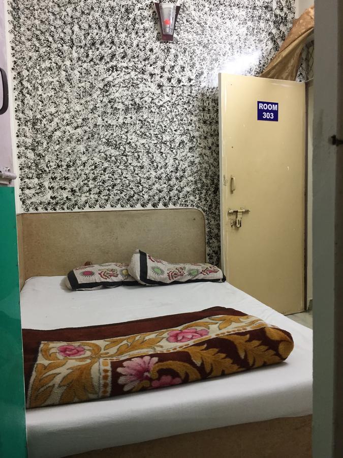 Karam Durga Guest House New Delhi Buitenkant foto
